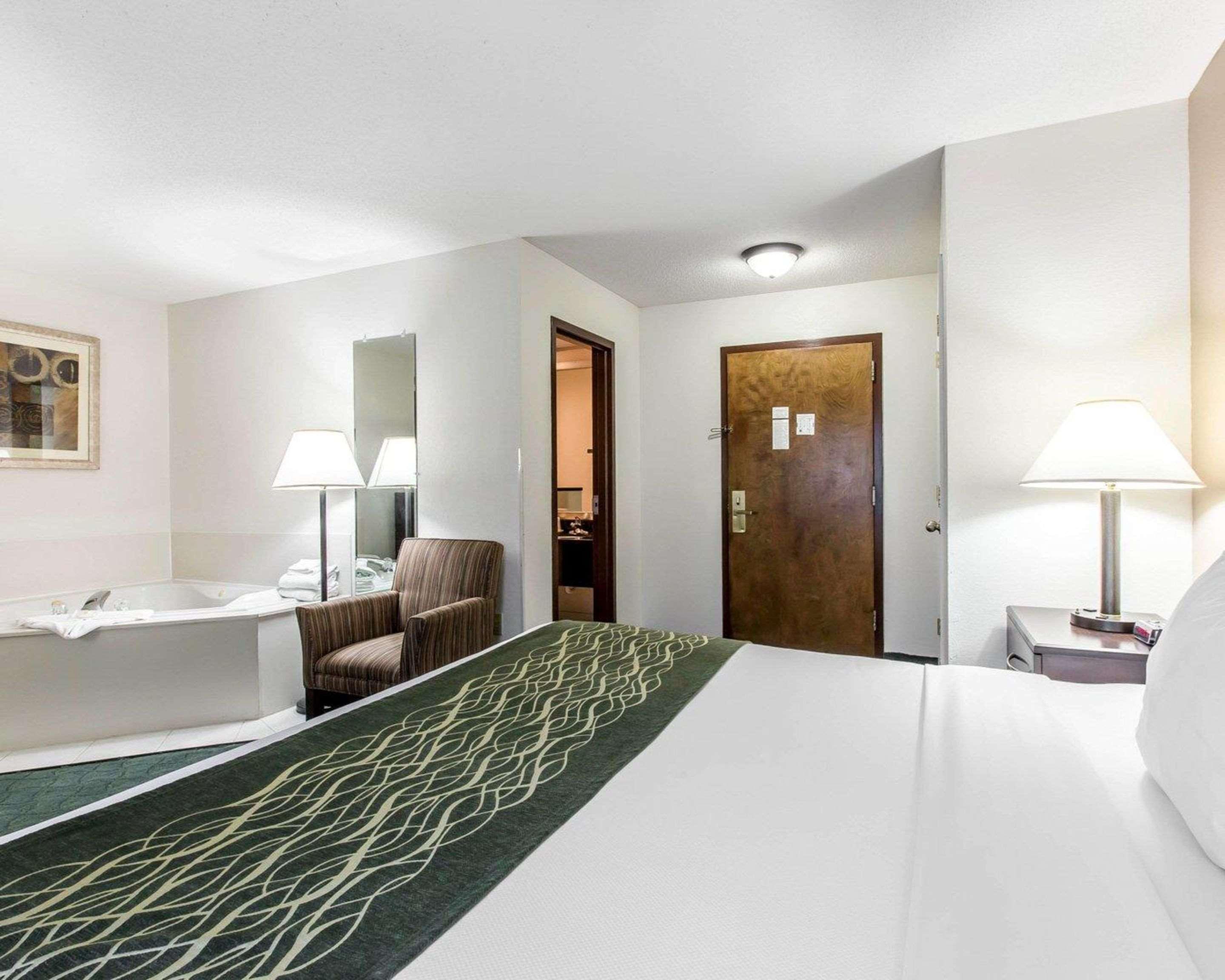 Comfort Inn & Suites - Near Robins Air Force Base Main Gate Warner Robins Εξωτερικό φωτογραφία