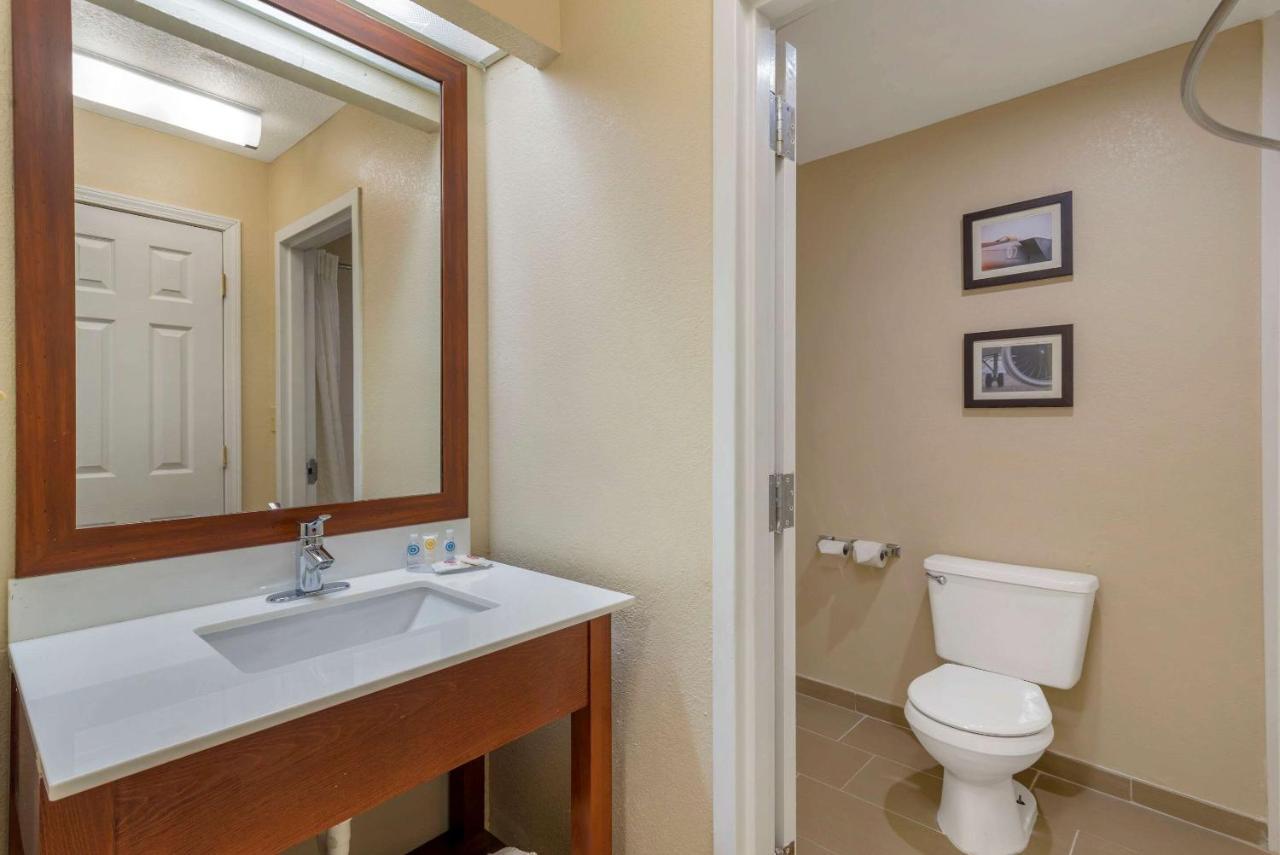 Comfort Inn & Suites - Near Robins Air Force Base Main Gate Warner Robins Εξωτερικό φωτογραφία